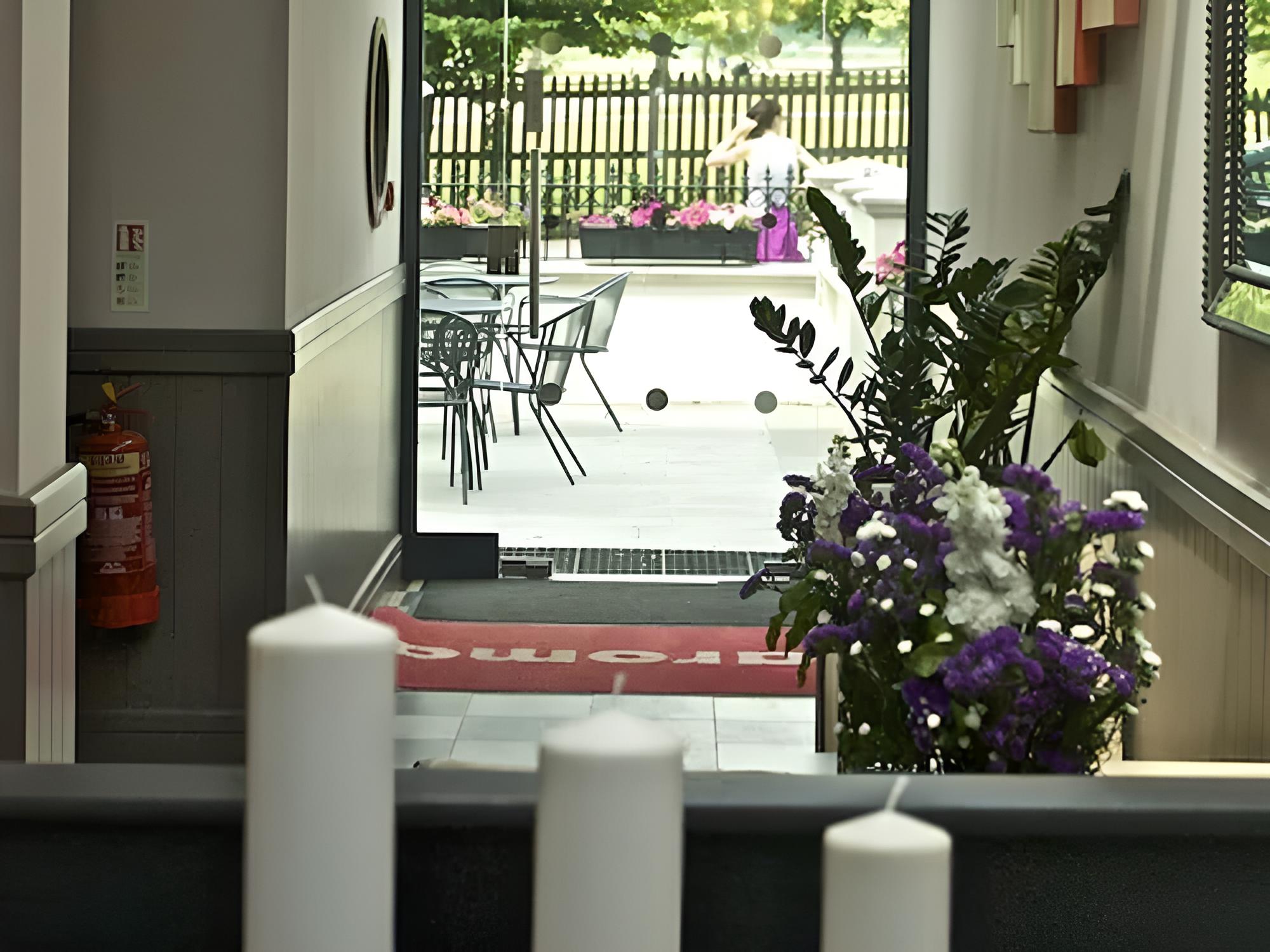 The London Pembury Hotel