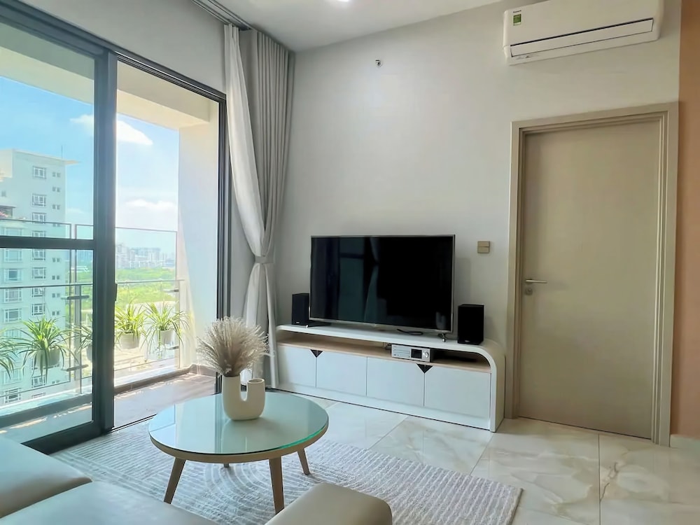 The Antonia Apartments - Korea Town D7