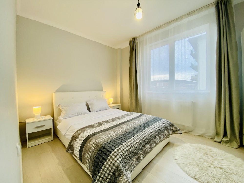 2BDR Floresti with Parking view 4