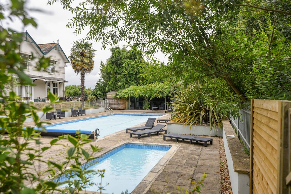 51 Fernhill Heights