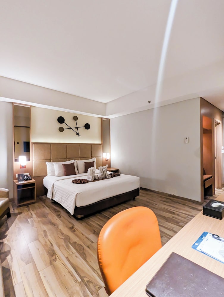Astanaraya Suites Hotel