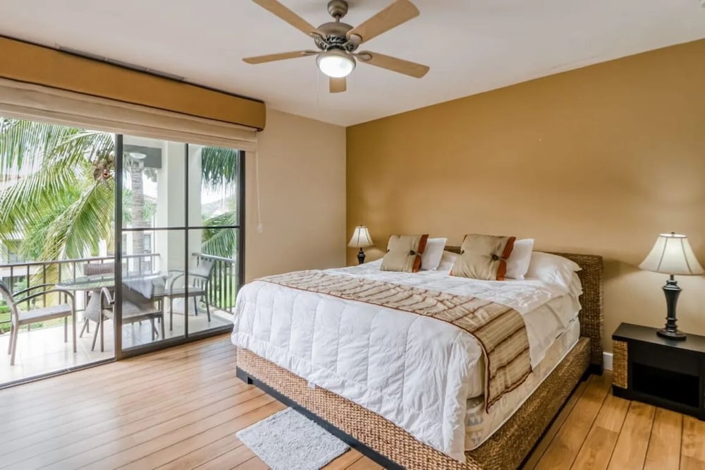 Elegant Condo in High-End Resort Community with Pool and Beach Club Access