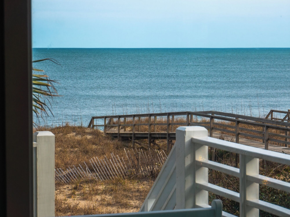 A Shore Cure by Carolina Retreats