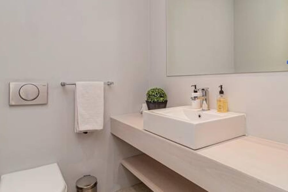 Large 3 Bedroom Apartment w Private Pool Casablanca