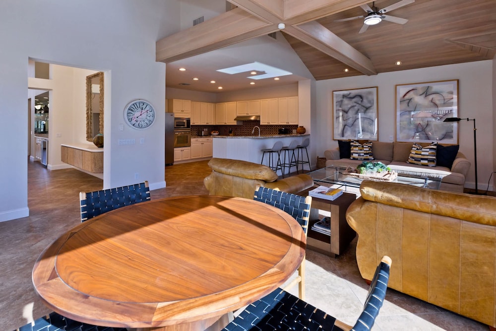 Casa Del Rio Luxe 3BR w Pool Spa Lake Views