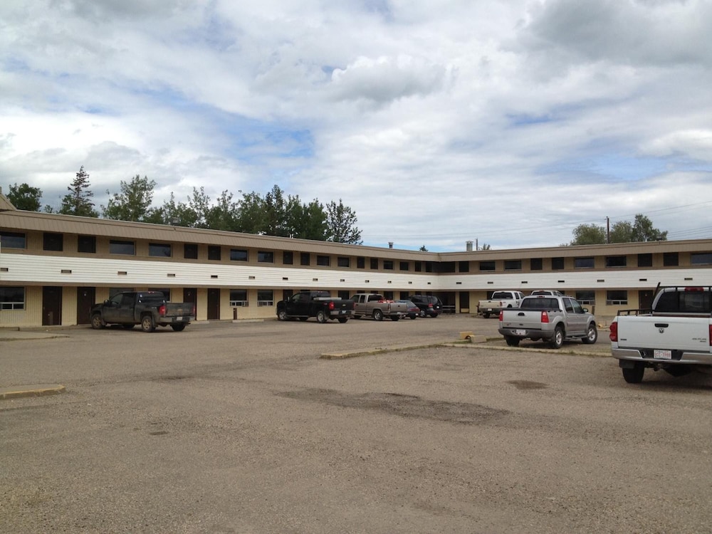 Side Trax Inn