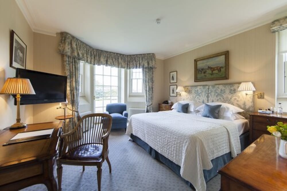 Newmarket Vacations - The Jockey Club Rooms - Property Image 3