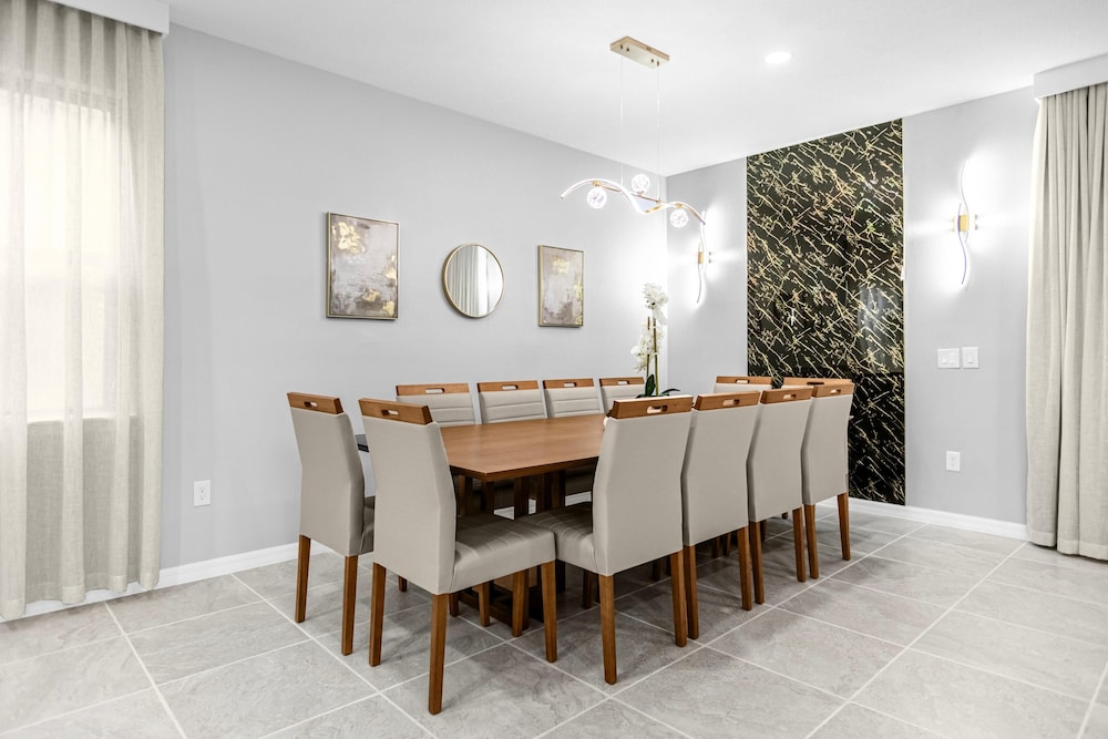 8881 QL Serenity Haven Luxurious Disney World
