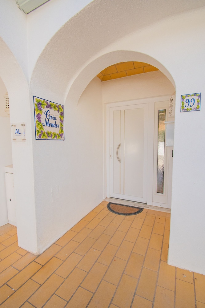 99 ADM Casa Mendes Fabulous Townhouse With Share