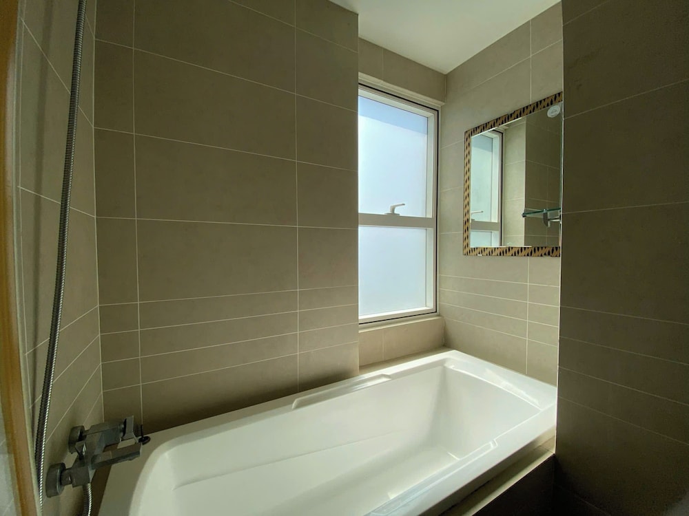 SUNRISE CITY VIEW Residences