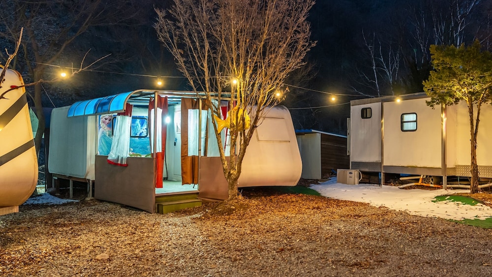 Chuncheon Free People's Caravan Pension