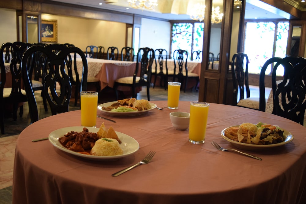 Reynosa Vacations - Hotel Virrey - Property Image 5