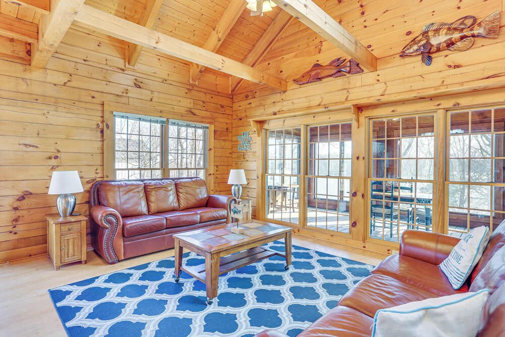 Private Boat Ramp & Dock: Kentucky Lake Cabin!
