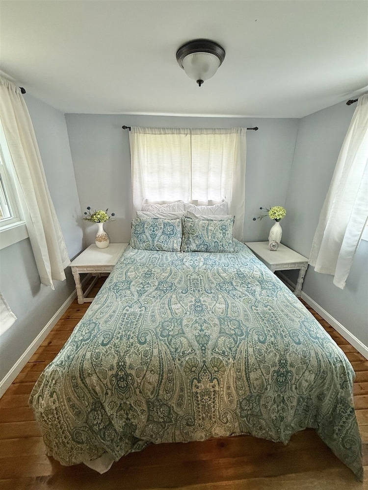Kendall Cottage Limit 6 3 Bedroom Villa