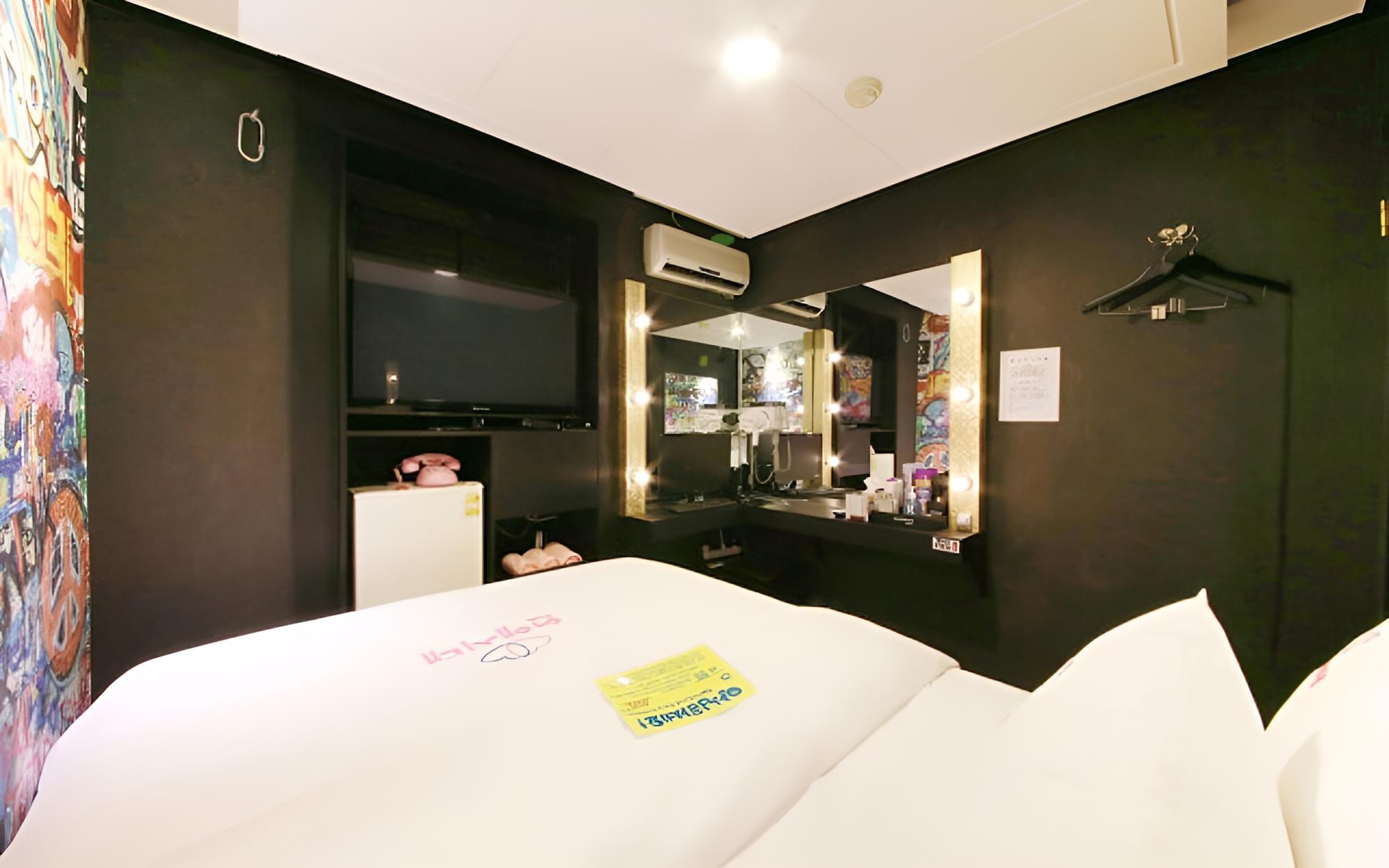 Guri Love Era view 4