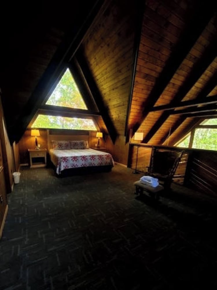 Gatlinburg Mountain Cabin