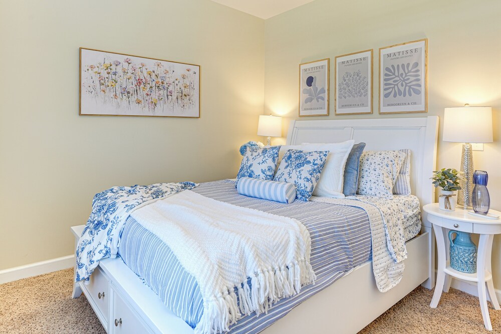 Private Patio: Residential Condo in Cleveland!