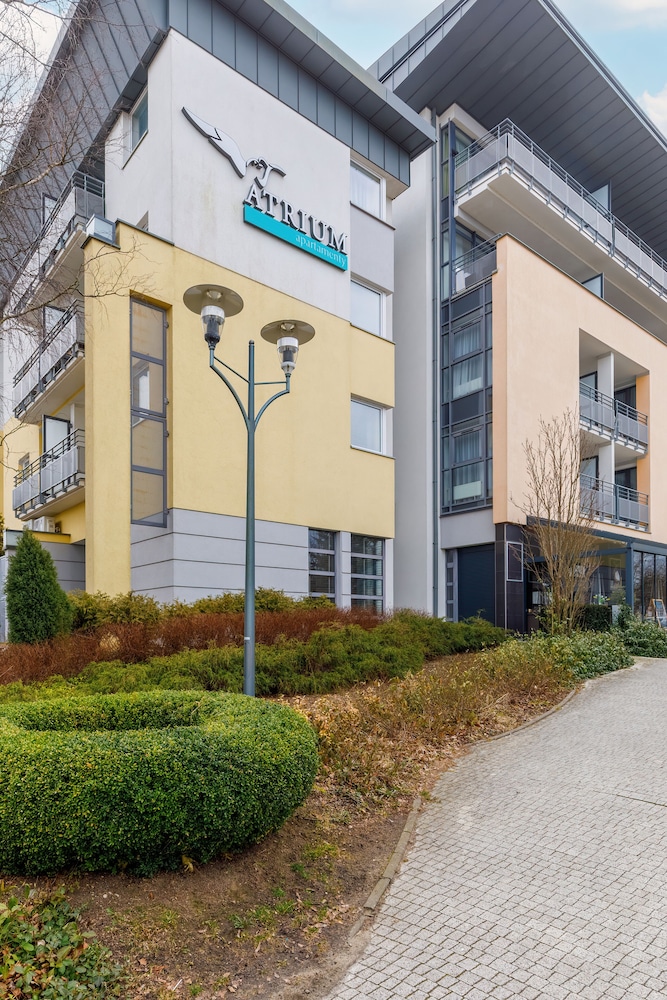 Atrium Studio Sarbinowo by Renters view 4