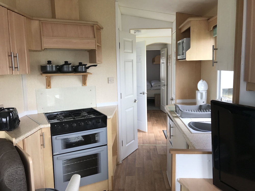 Rebecca Caravan Camber