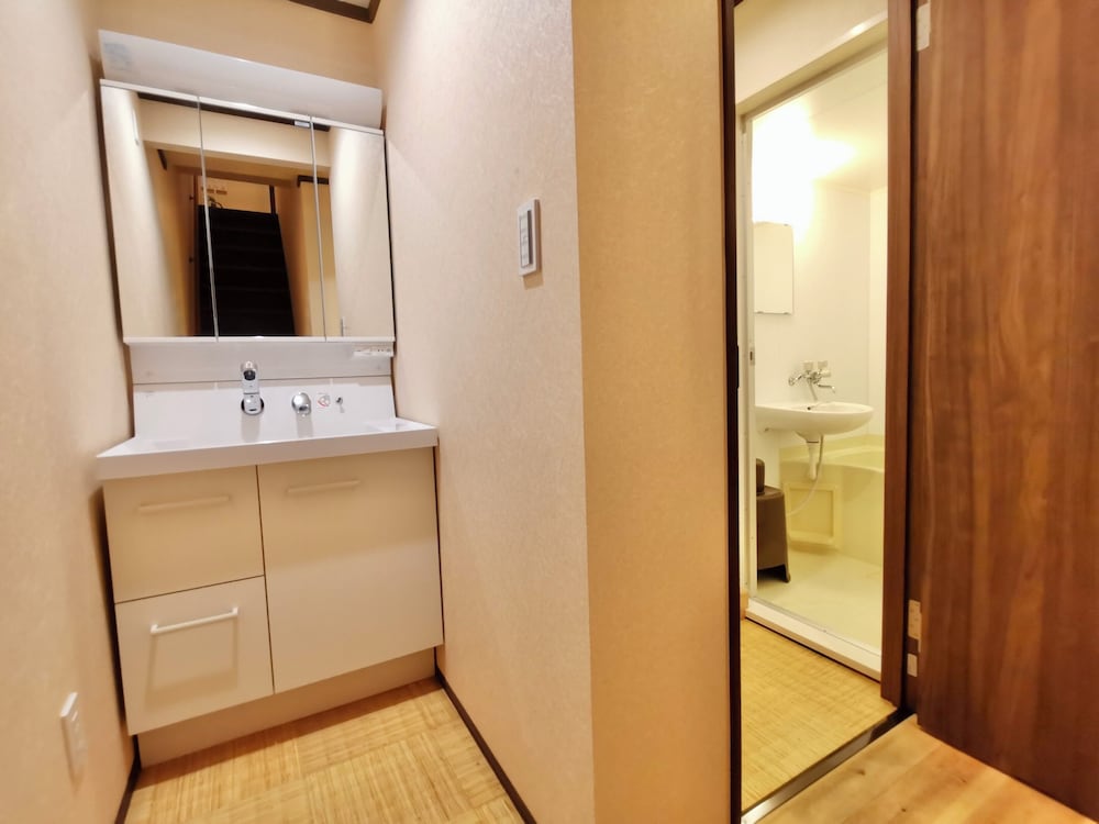 ALOHADAYS Nishijin Guesthouse