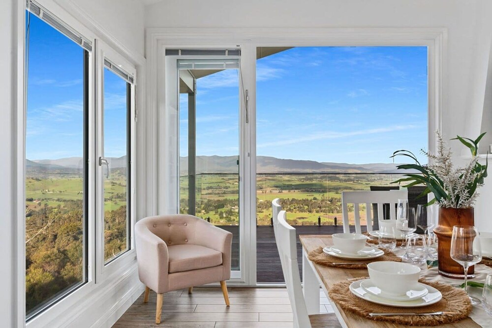 Skyline Views Yarra Valley s Elevated Escape