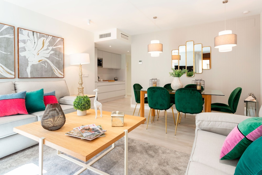 Unbeatable Location one Step Away From the Cathedral 3 Bd Apart Cabildo V en Seville