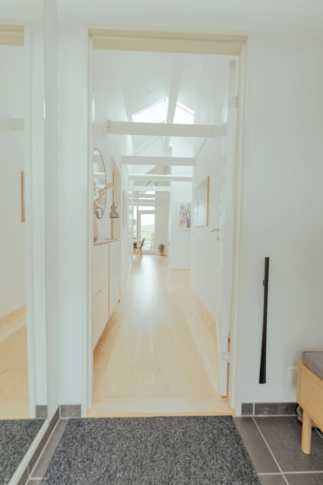 Stunning Views / Penthouse / Decorative / Parking view 2