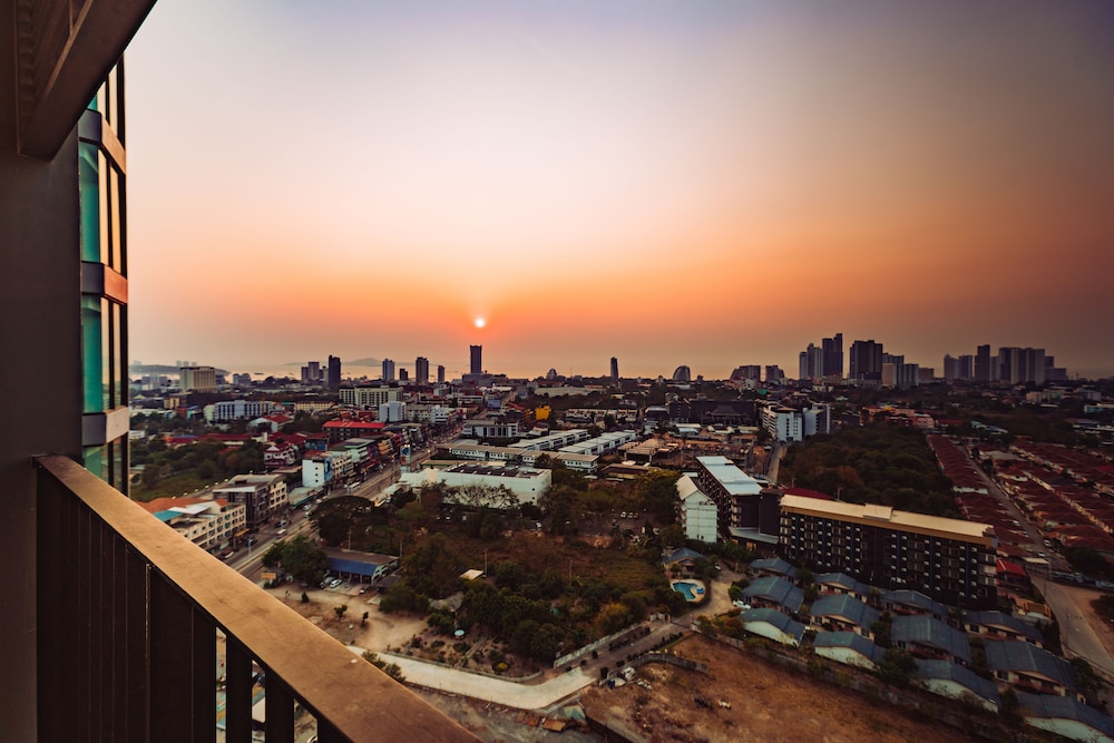 YK Condotel Pattaya