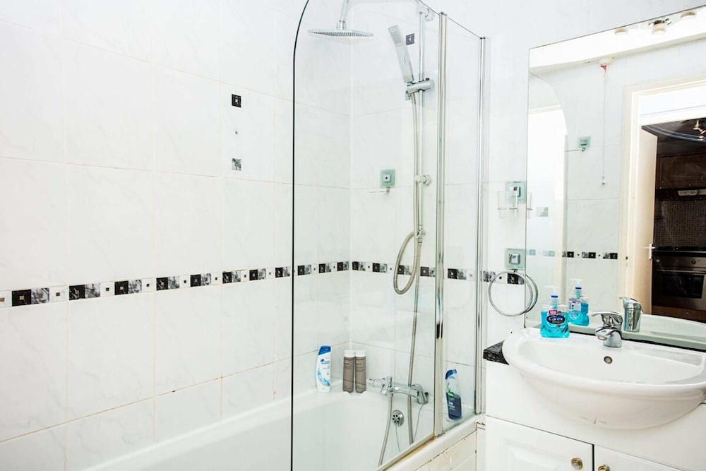 Incredible Views - 1 Bedroom in Chancery Lane