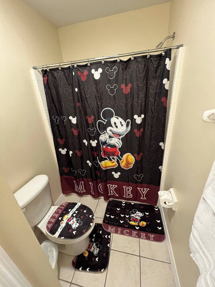 Book Now! Disney and Theme Parks Days, Poolside Family Villa Awaits!