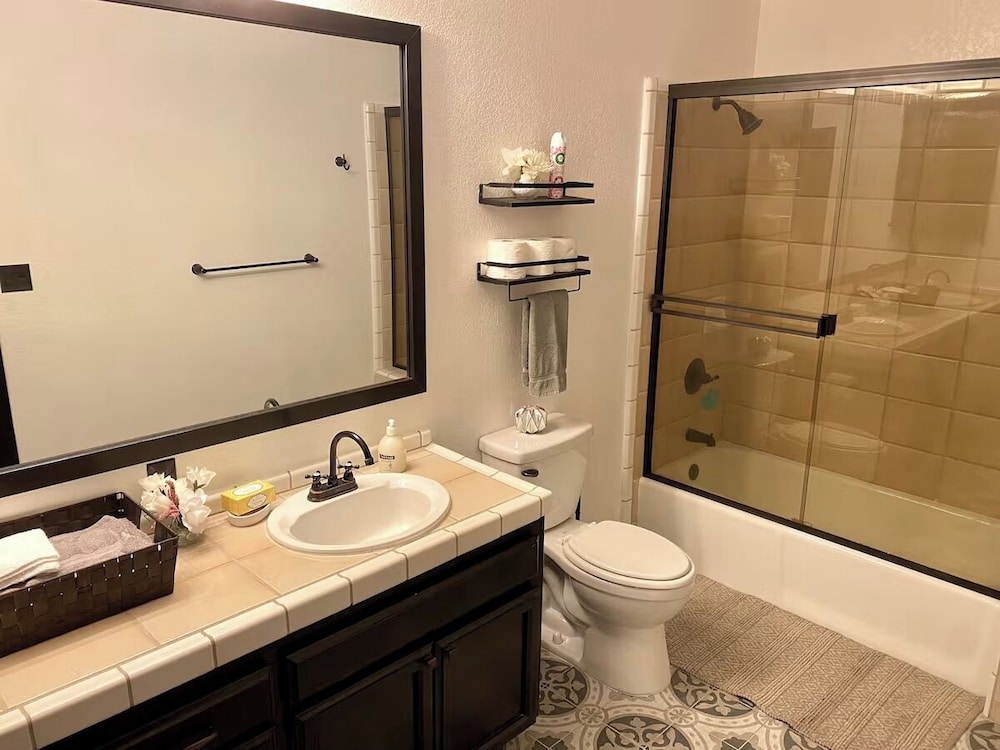 Spacious Mesa Oasis with Heated Pool