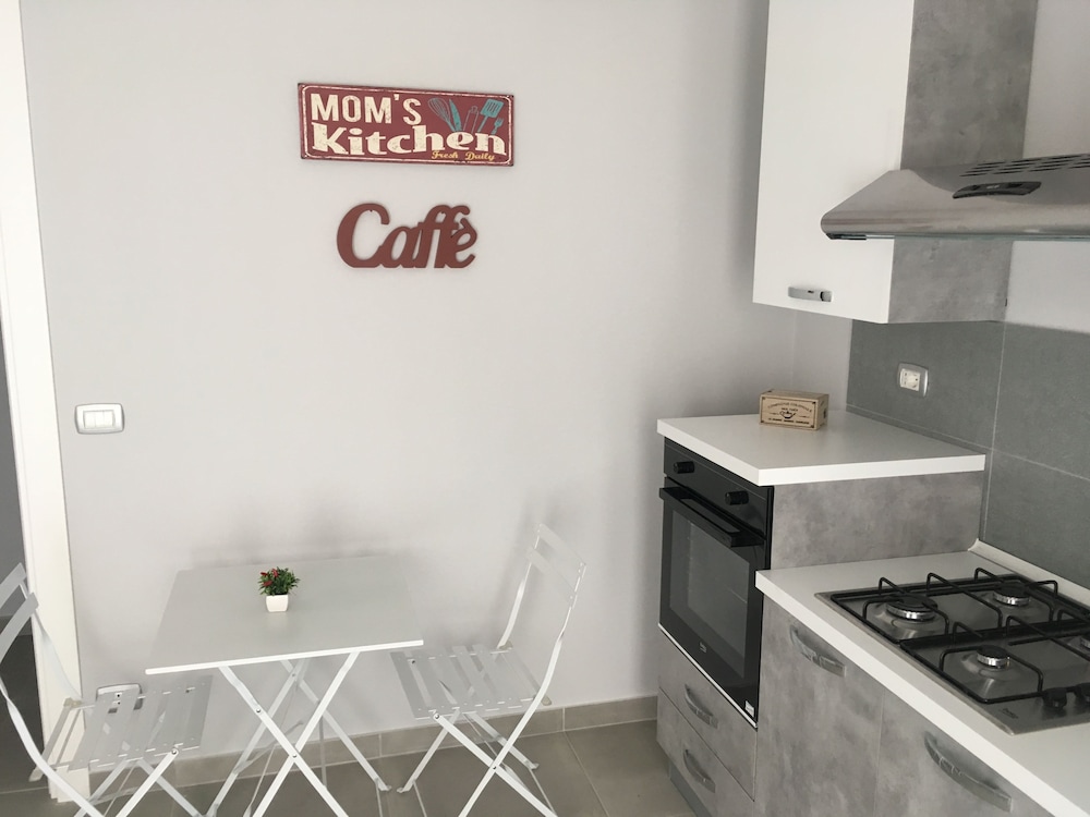 Case Diamante en Syracuse — kitchen