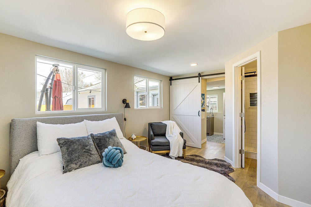 < 1 Mi to Olde Town Arvada: Home w/ Patio!