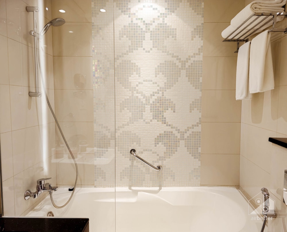 Damac Maison Luxury Apt Canal View Business Bay