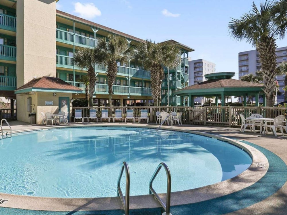 Sea Breeze #305 by Southern Vacation Rentals