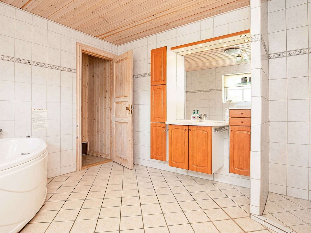 12 Person Holiday Home in Hals-by Traum view 4
