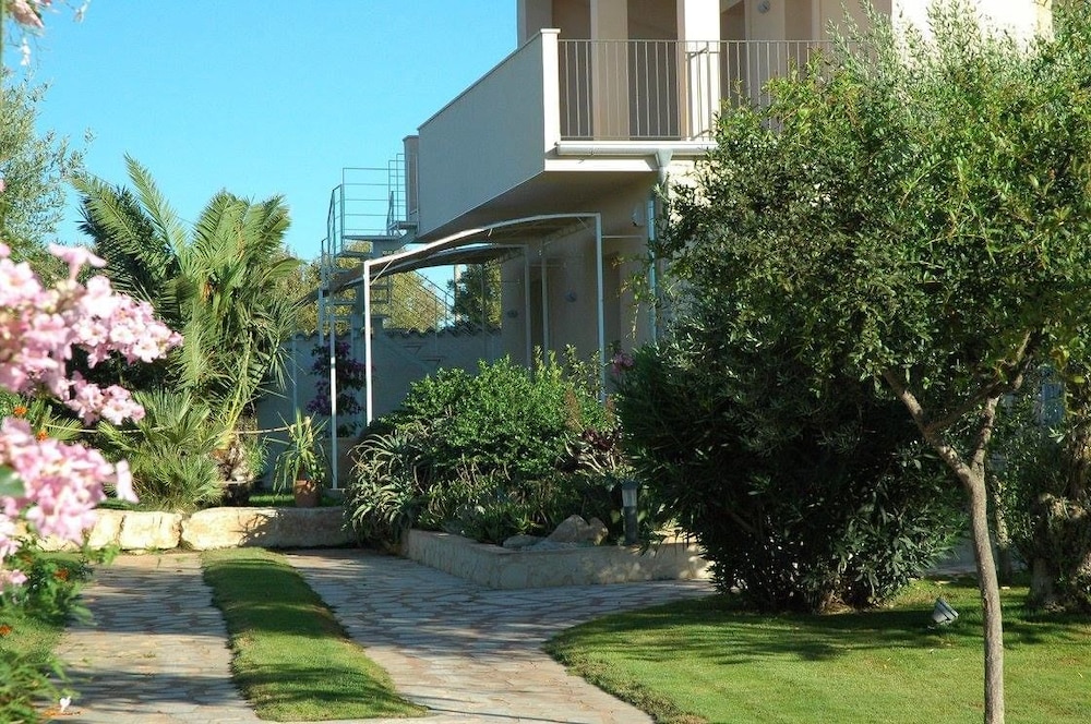 Alimede Ecodimora
