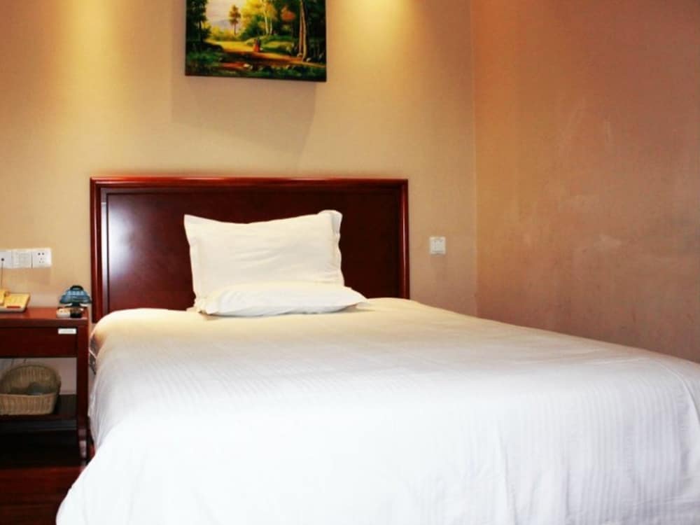 GreenTree Inn Xuzhou High Speed Railway Station Express Hotel