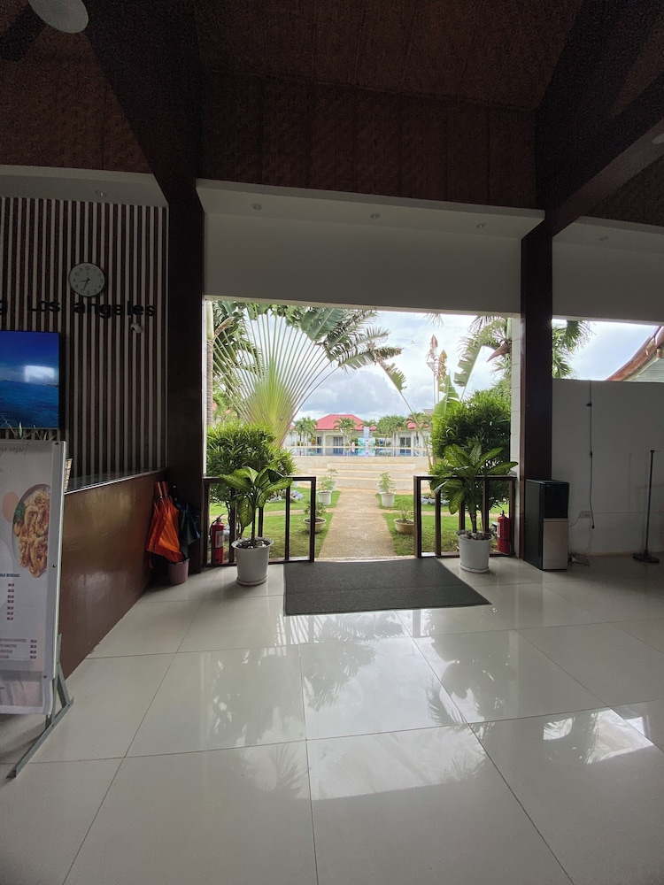 Green Mango Resort