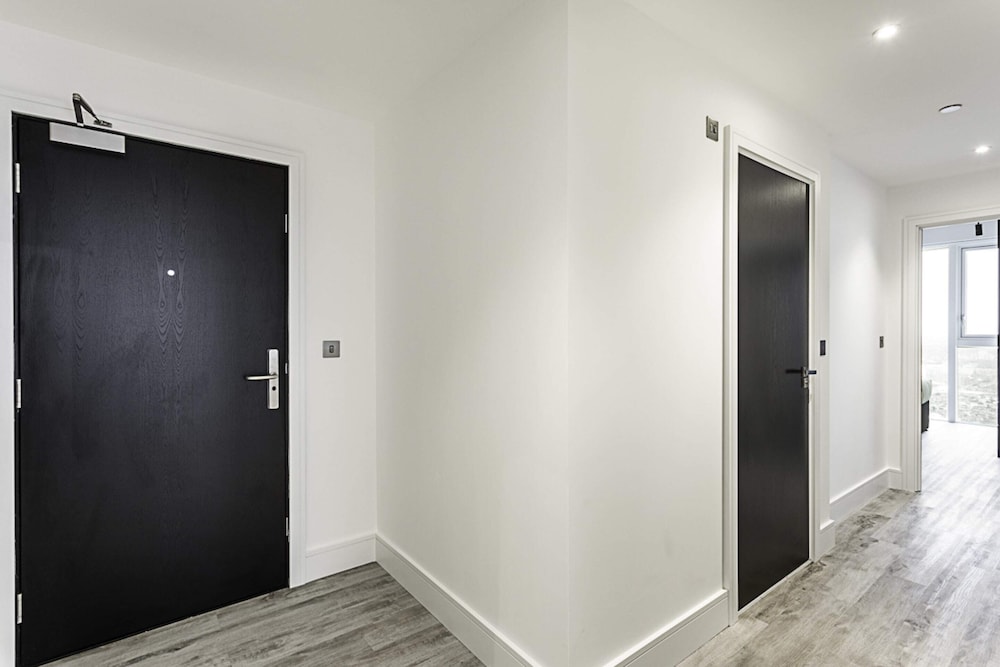 Icon Tower Flat IX