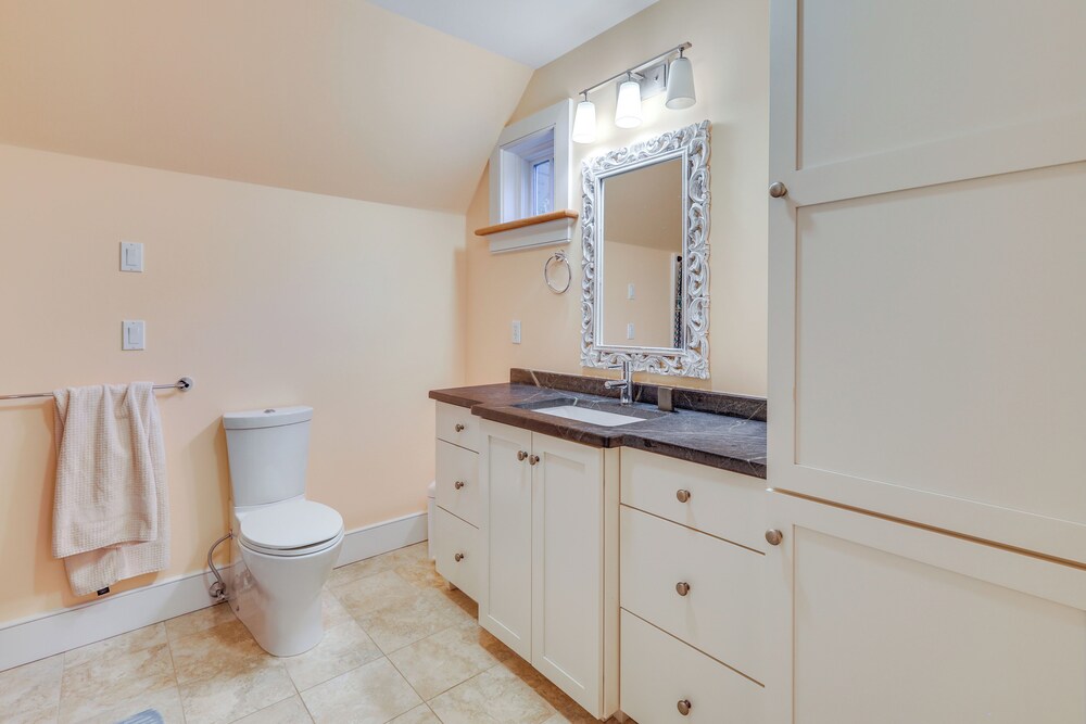 Secluded Family Home Near Hiking in Voluntown!