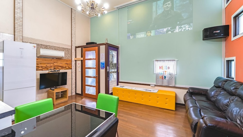 Gapyeong Hillhouse Pension
