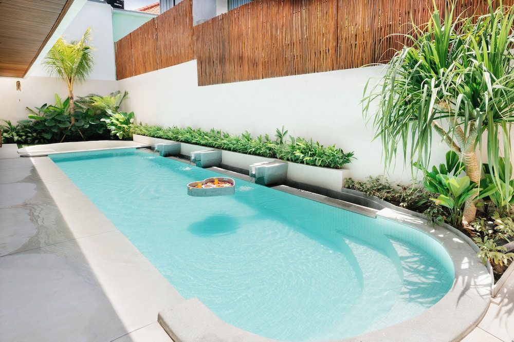Luxury Noah Villa