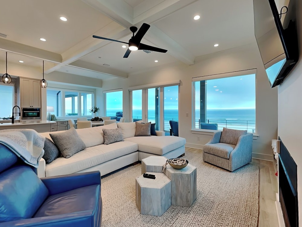 Viviana #10 by Southern Vacation Rentals
