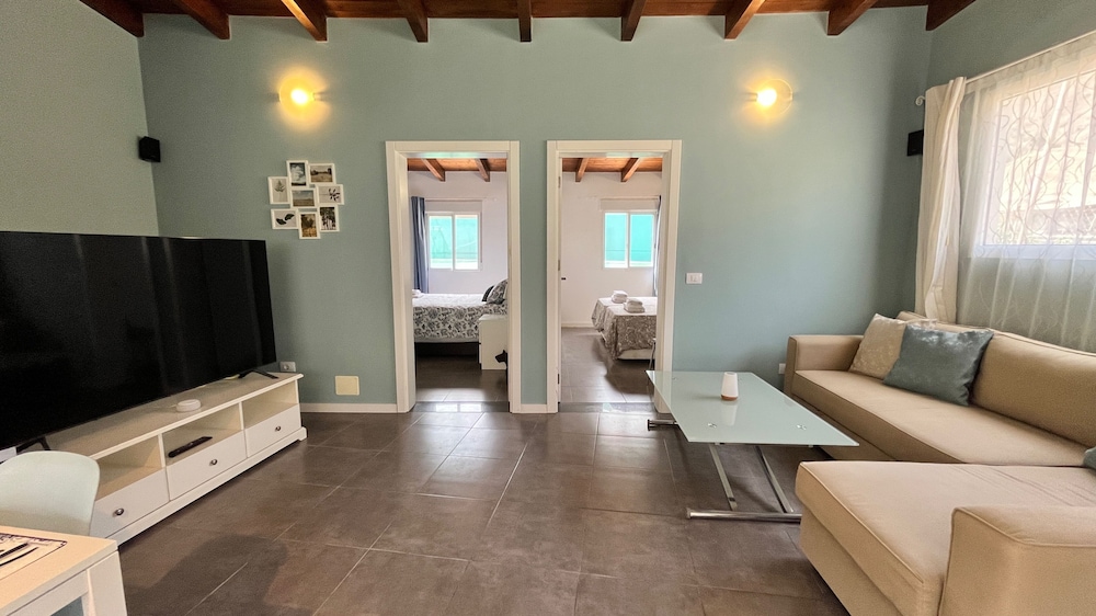 Large Country House Near Maspalomas & Fataga