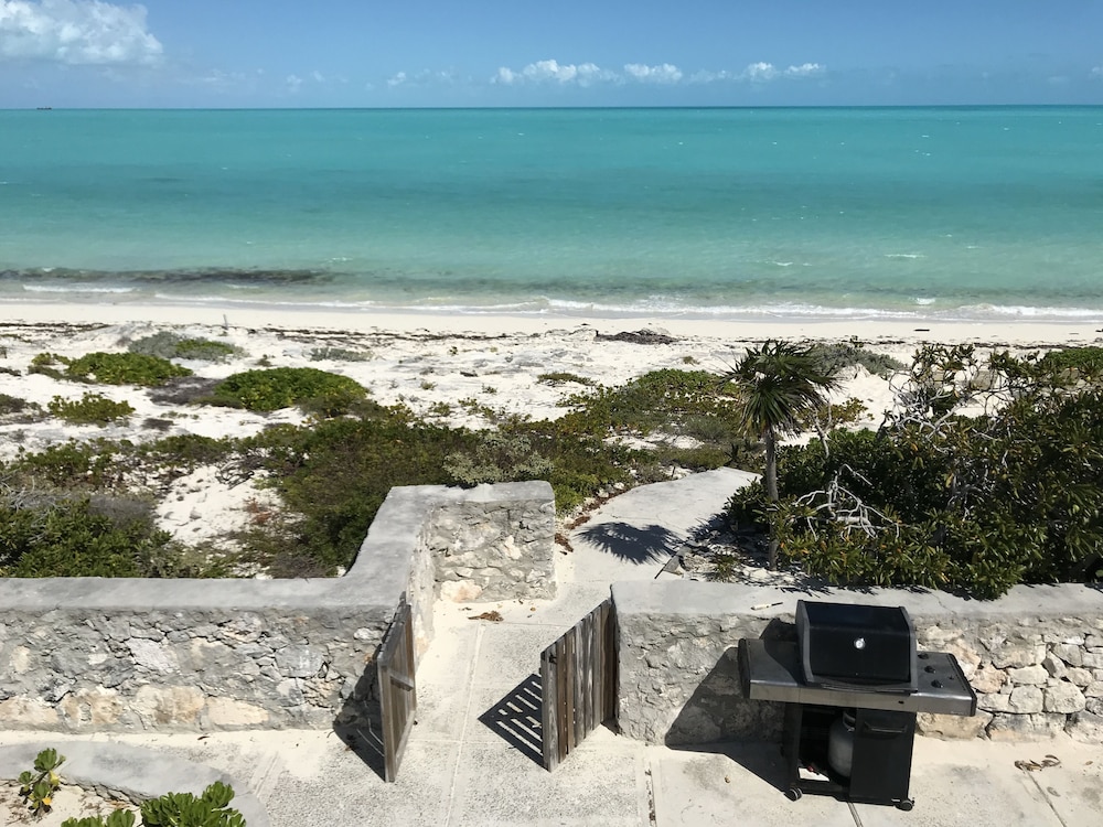 Caribbean Sea Breeze Villas