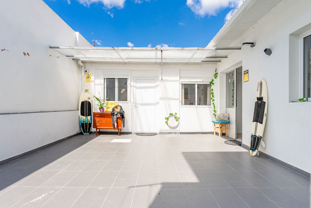 Caparica Poshtel