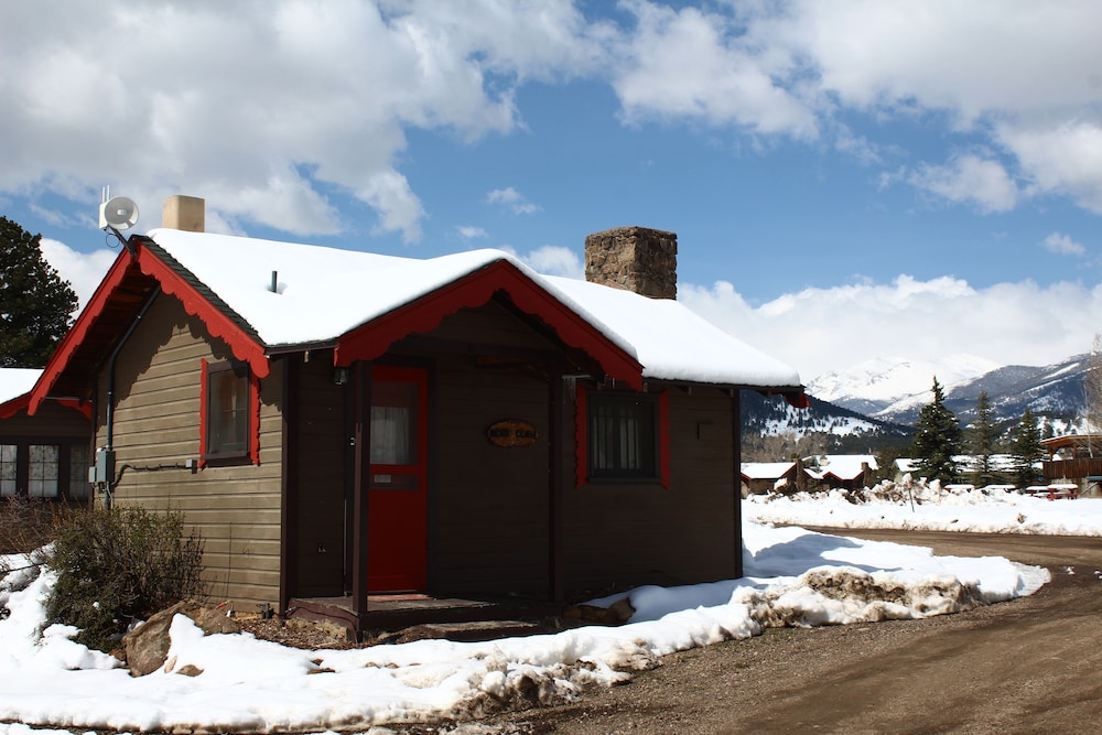 Tiny Town Cabins - Property Image 9