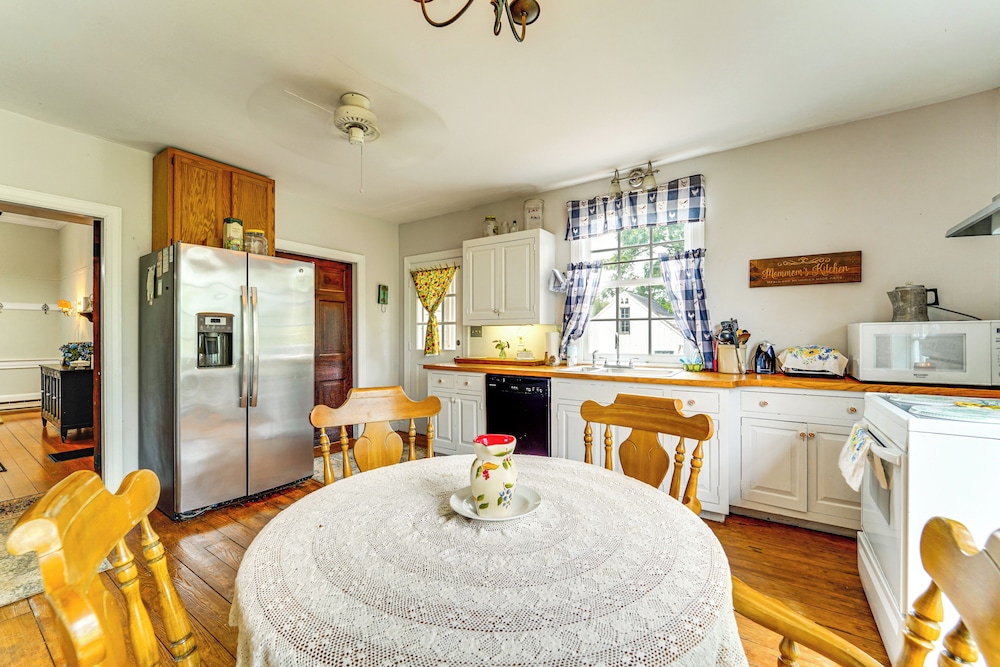 Historical 30-acre Retreat in Virginia!