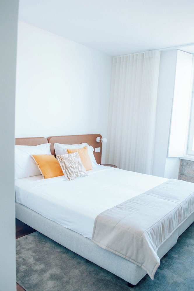 Stay In Apartments - D. Hugo 23